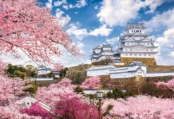 Epoch 25-189 Jigsaw Puzzle Cherry Blossom With Himeji Castle Hyogo (Scenery) (300 Pieces)