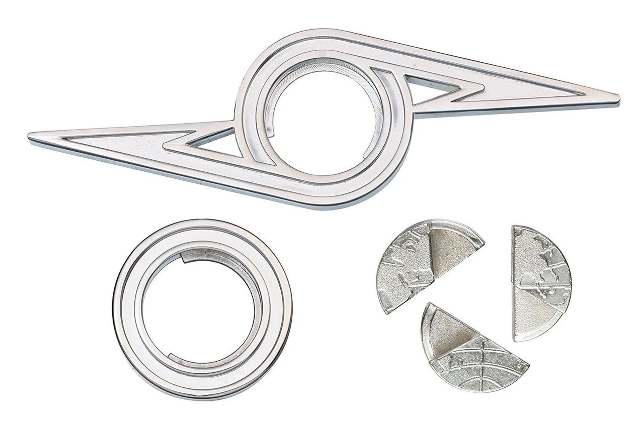 Hanayama Cast Huzzle (Puzzle) Ultra Seven Ultra Guard Emblem - Image 4